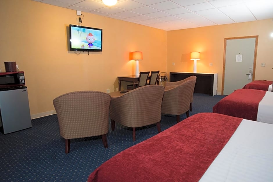 Hampton Falls Inn