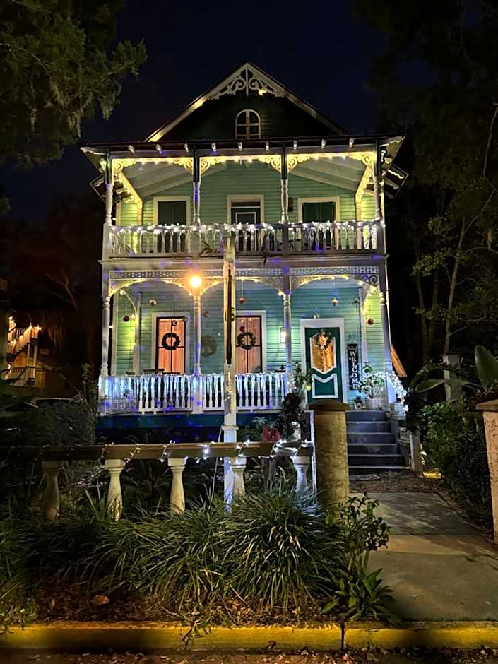 Peace and Plenty Inn