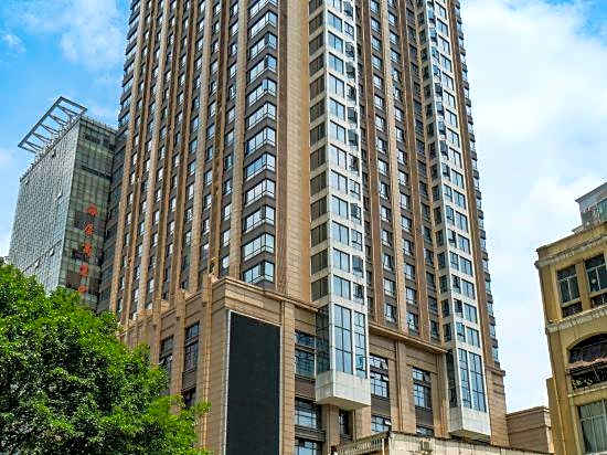 Yulou Jindian Apartment (Guangzhou Folk Finance Haizhu Square Subway Station Branch)