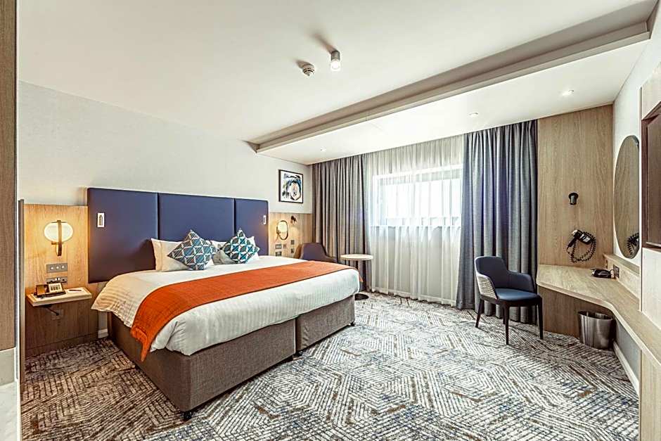 Crowne Plaza Reading East By IHG