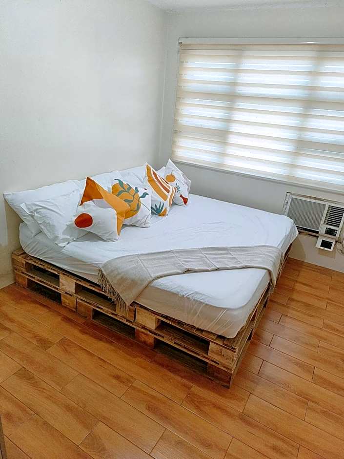 Davao Condo 2BR Pool Wifi Netflix