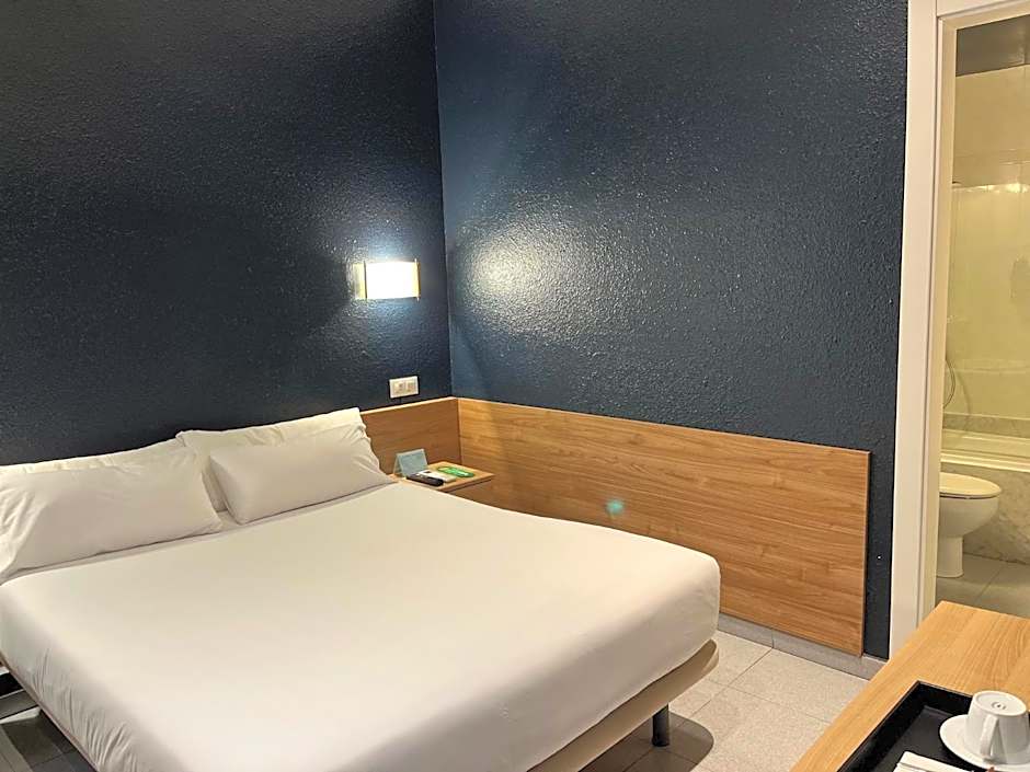 Aneto Hotel