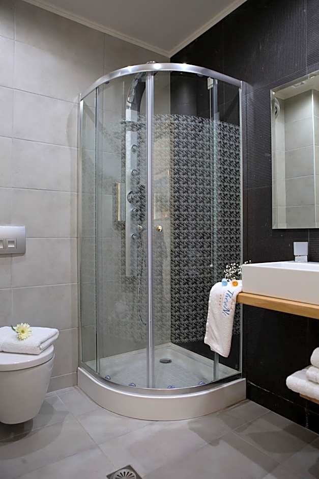 Grand TheoNi Boutique Hotel & Spa