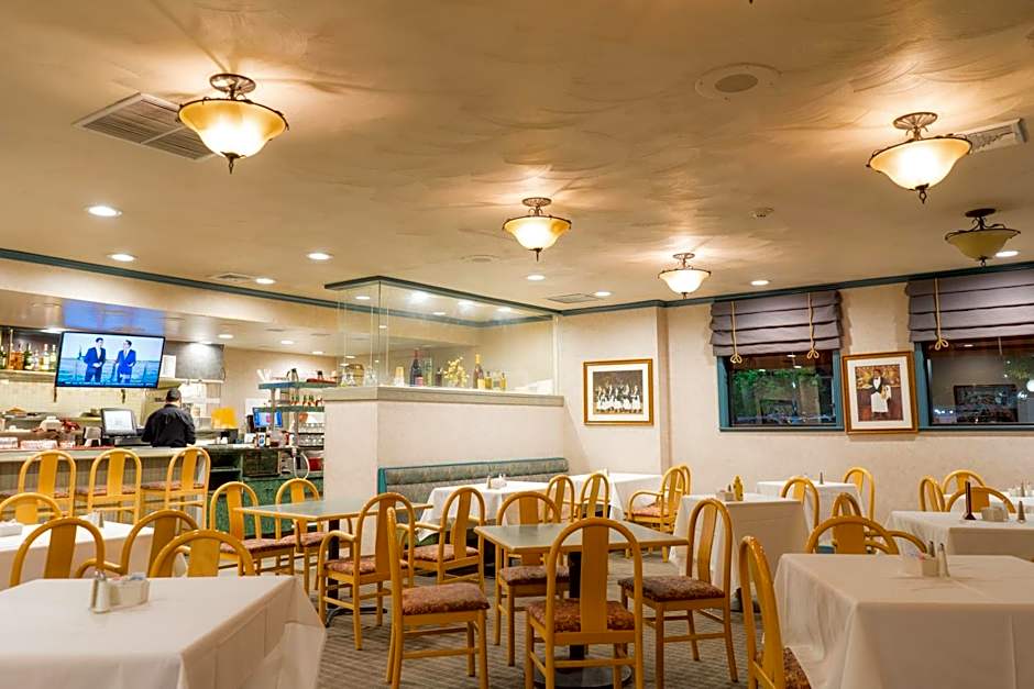Oakland Airport Executive Hotel