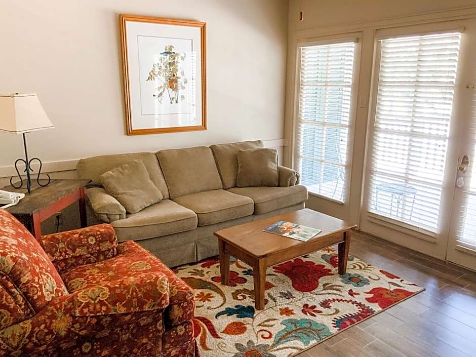 The Lodge at The Bluffs