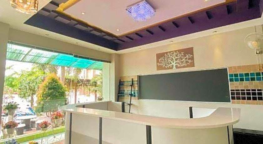 Creston Grand Hotel Suphan Buri