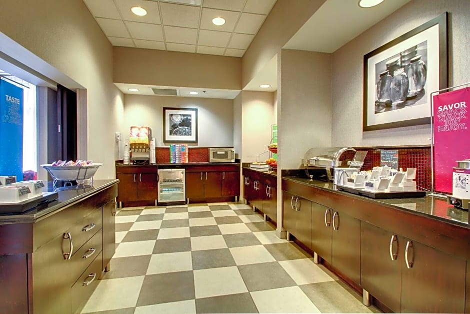 Hampton Inn Birmingham/Leeds