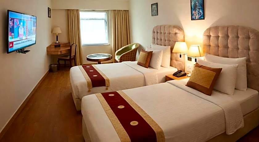 Saj Lucia Hotel