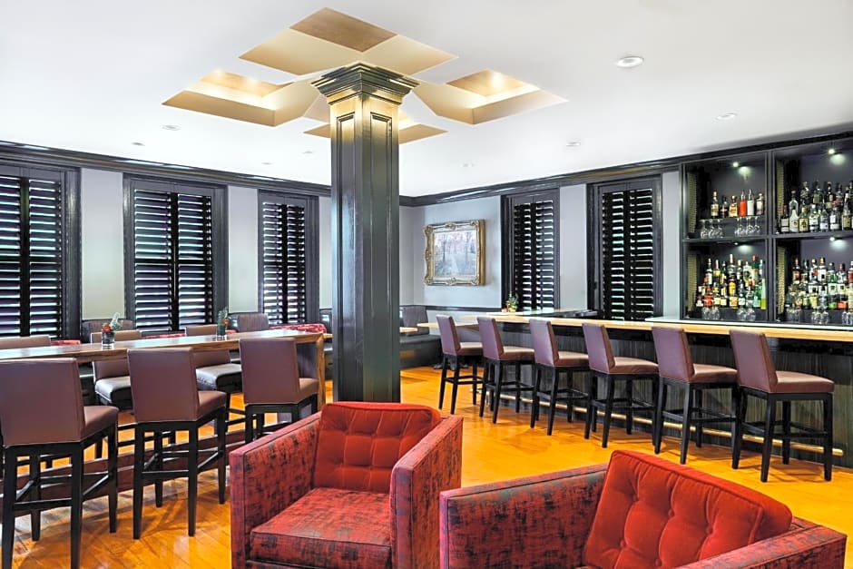 Inn at Carnall Hall
