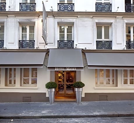 Apartment (2 Twin Beds and 1 Double Sofa Bed)