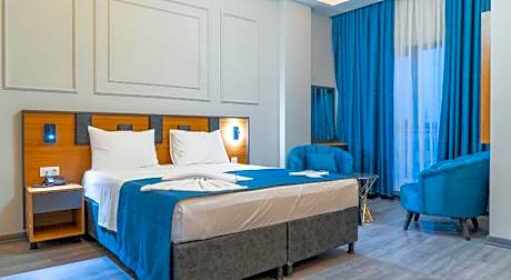 GRAND MOON HOTEL