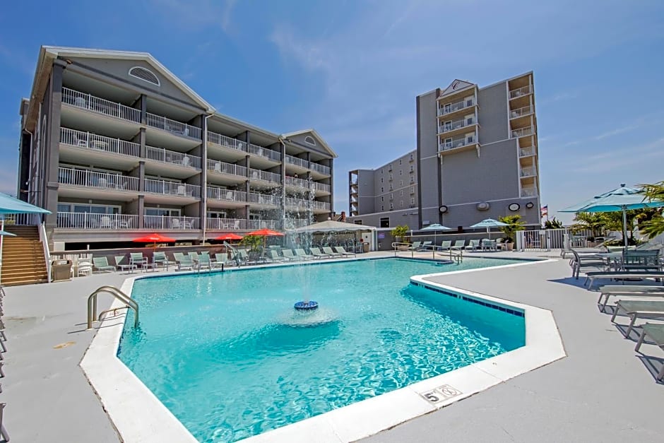 Commander Hotel & Suites