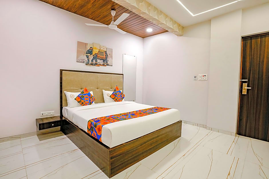 FabHotel Swaraj