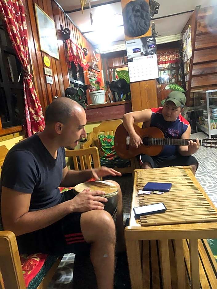 Las vegas lodge and restaurant