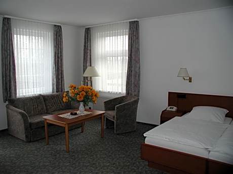 Large Double or Twin Room