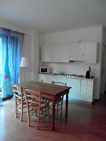 One-Bedroom Apartment (4 Adults)