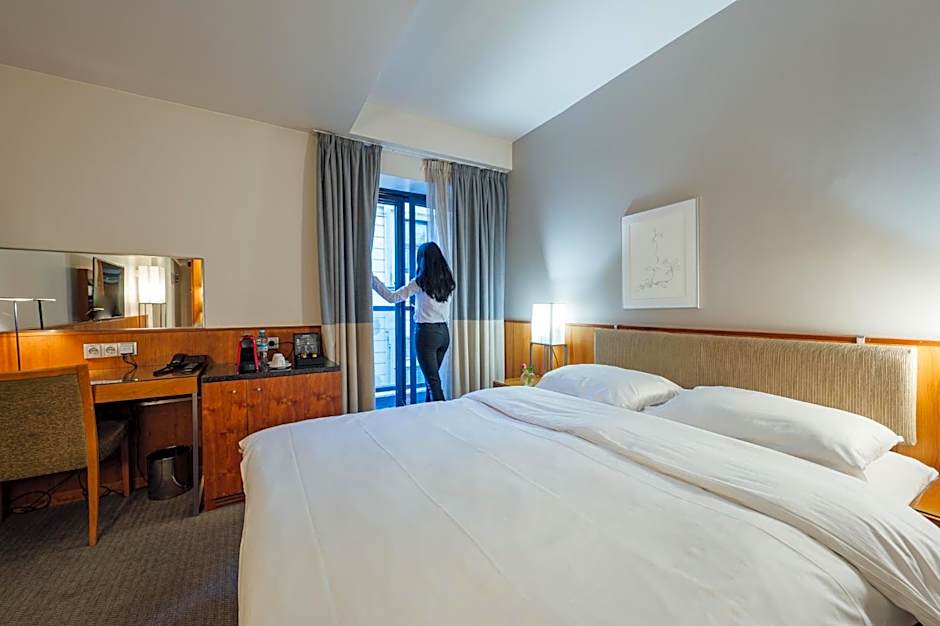 PeakTure Hotel Bucharest