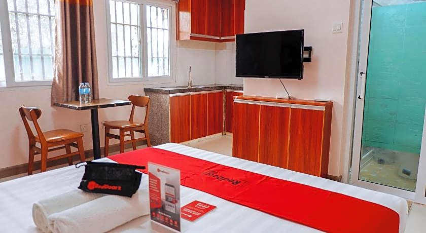 RedDoorz Plus near Camella La Brisa Lapulapu