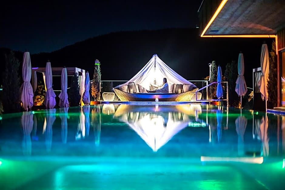 Abinea Dolomiti Romantic Spa Hotel