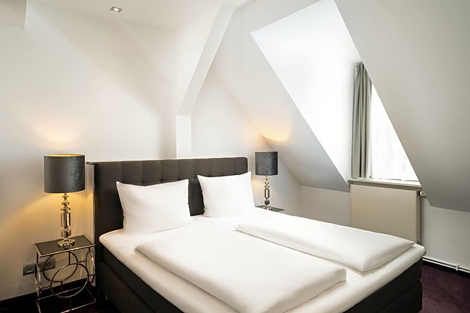 elaya hotel hannover city, Trademark by Wyndham