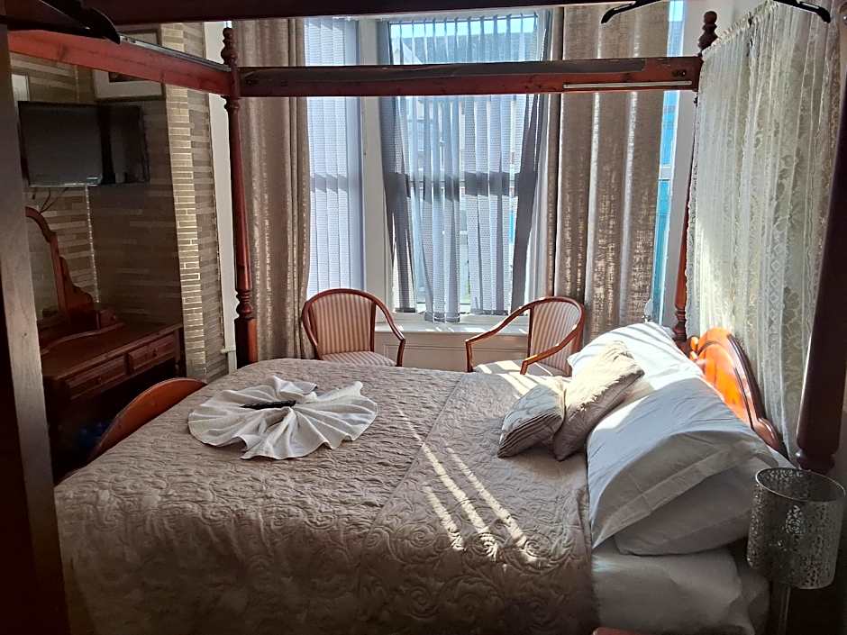 Riversvale Hotel