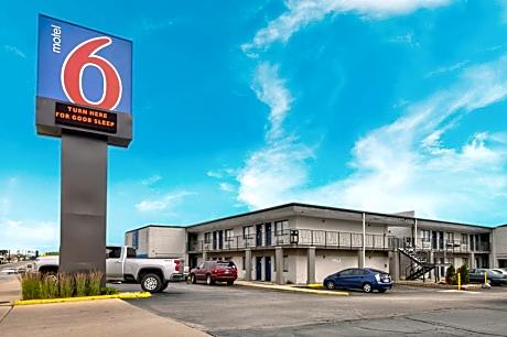 Motel 6-Villa Park, IL - Chicago West