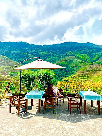 Dragon's Den Hostel in Rice Terraces