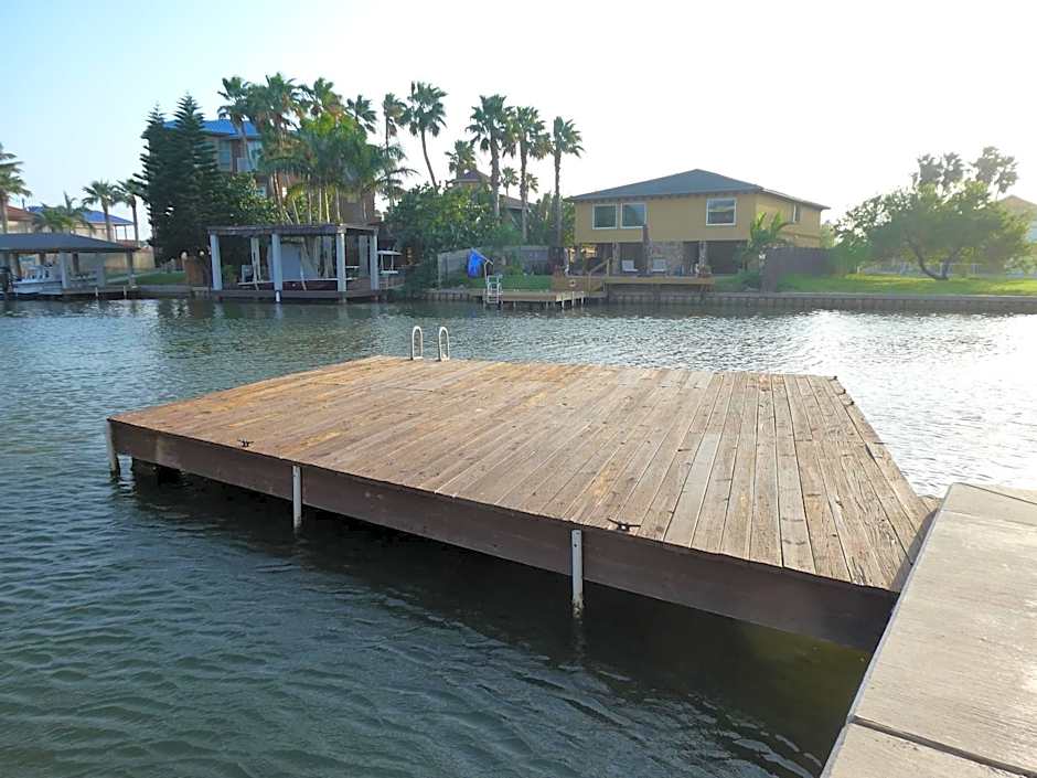 Fishermans Landing on The Bay- Las Marinas