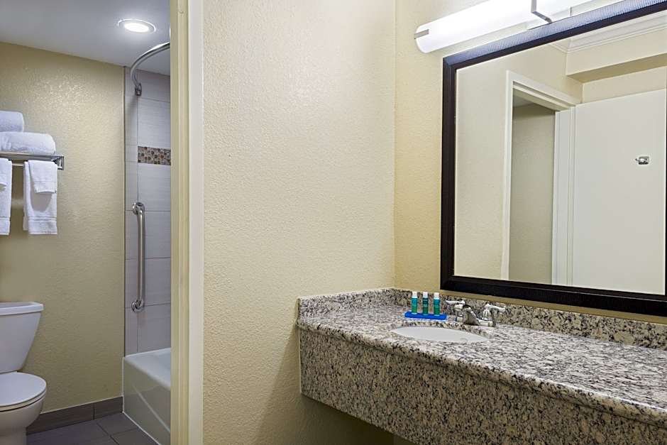 Holiday Inn Express Hotel & Suites Ft. Lauderdale-Plantation By IHG