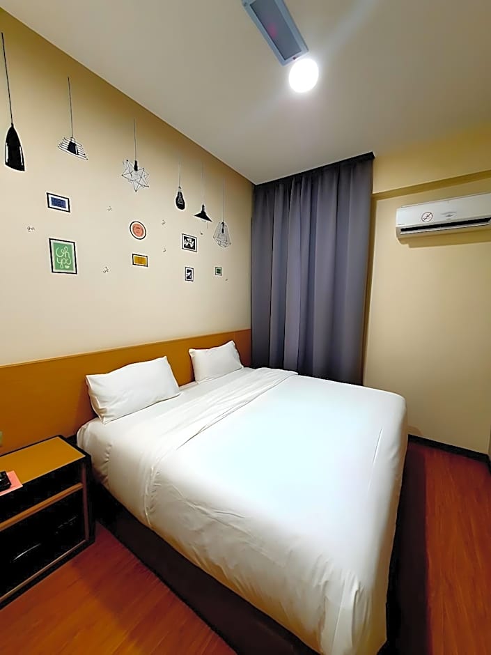 Qbic Hotel