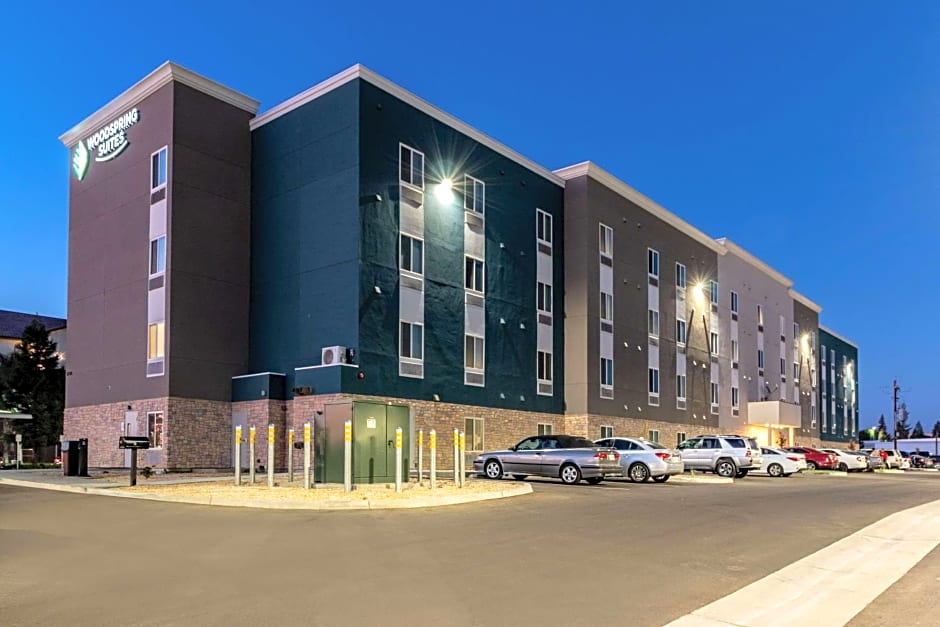 WoodSpring Suites Bakersfield Airport