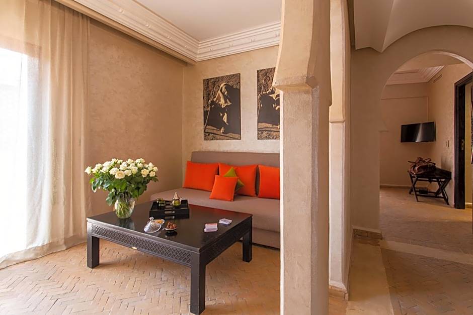 Dellarosa Boutique Hotel