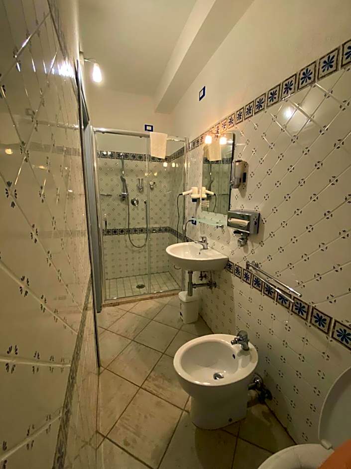 Petite Maison - Petits Appartements