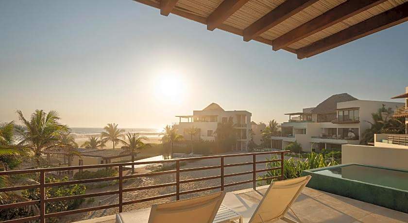 Marea Beachfront Villas