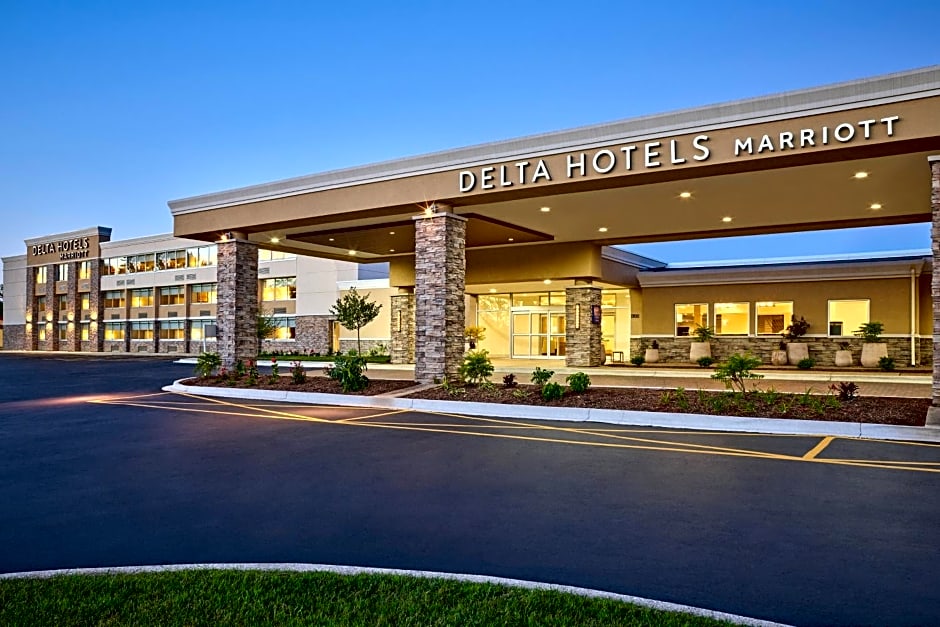 Delta Hotels by Marriott Chicago Willowbrook