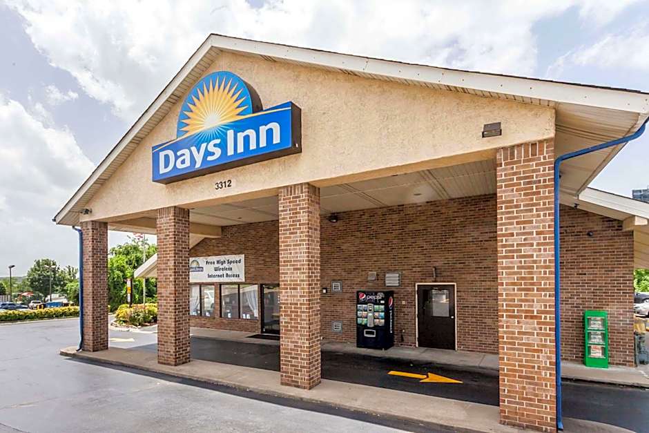 Days Inn By Wyndham Nashville North/Opryland Area