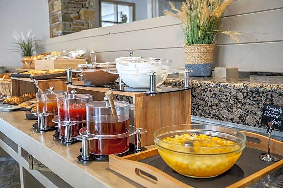 Dionysos Hotel and Suites