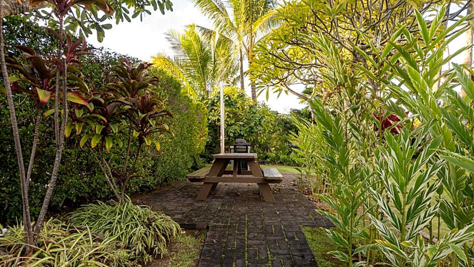 Plantation Hale Suites