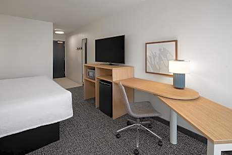 King Room with Sofa Bed - Non-Smoking