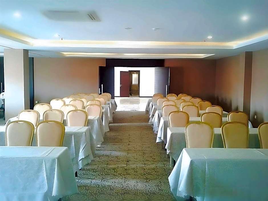 Serela Waringin Hotel