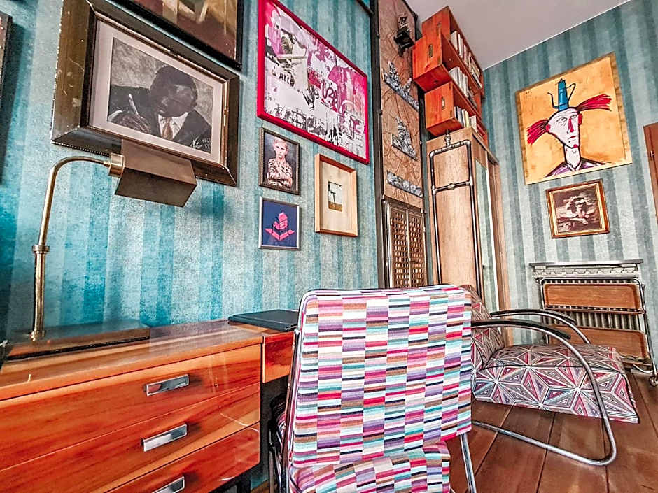 Divná pani Luxury Gallery Rooms