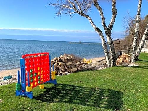 Beachfront Inn