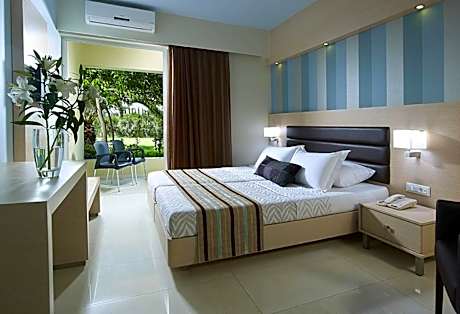 Double or twin superior garden view