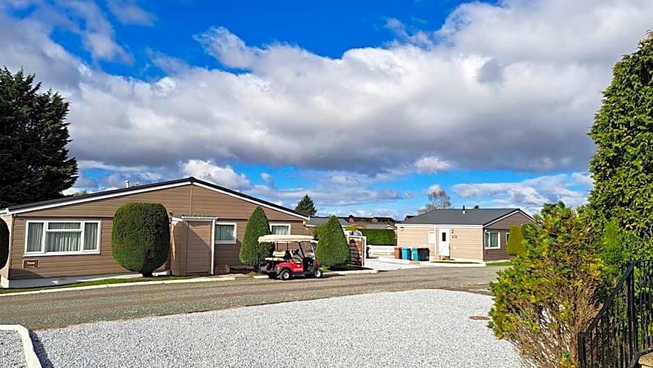 Red Deer Village Holiday Park - 3 Bedroom, Self-Catering Chalet