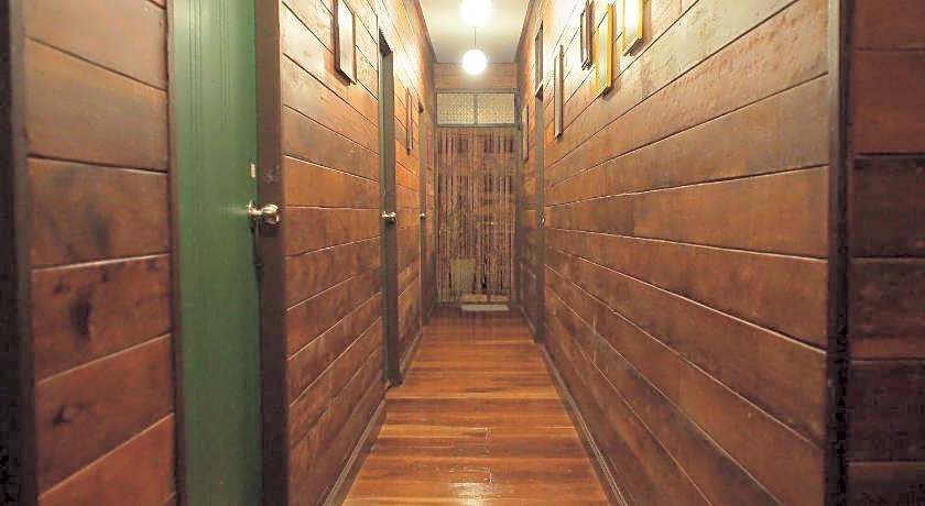 Chommuang Guest House At Ayutthaya.