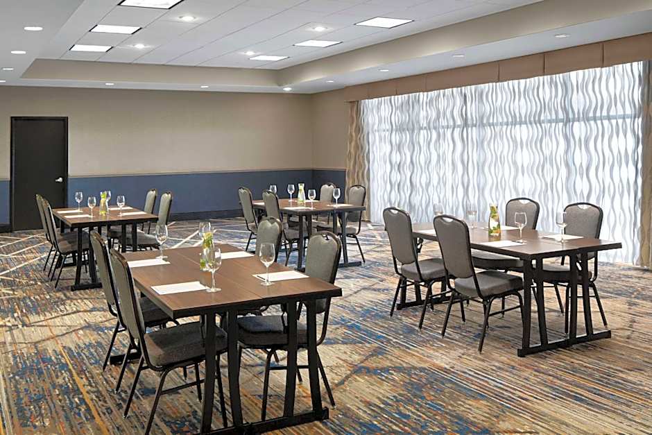 The Alloy King of Prussia - a DoubleTree by Hilton