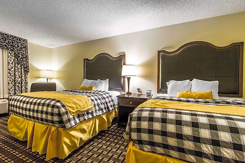 Evangeline Downs Hotel, an Ascend Collection Hotel