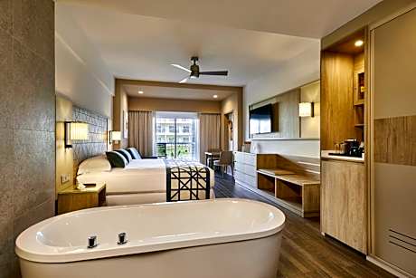 Junior Suite Tropical View