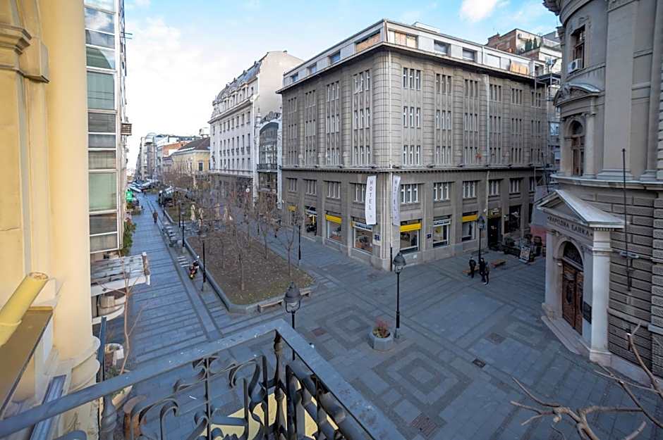 Knez Mihailova Center Rooms with PARKING