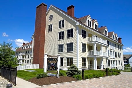 Long Trail House Condominiums at Stratton Mountain Resort